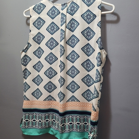 Violet + Claire Colorful Geometric Patterned Sleeveless Top M - Picture 5 of 5